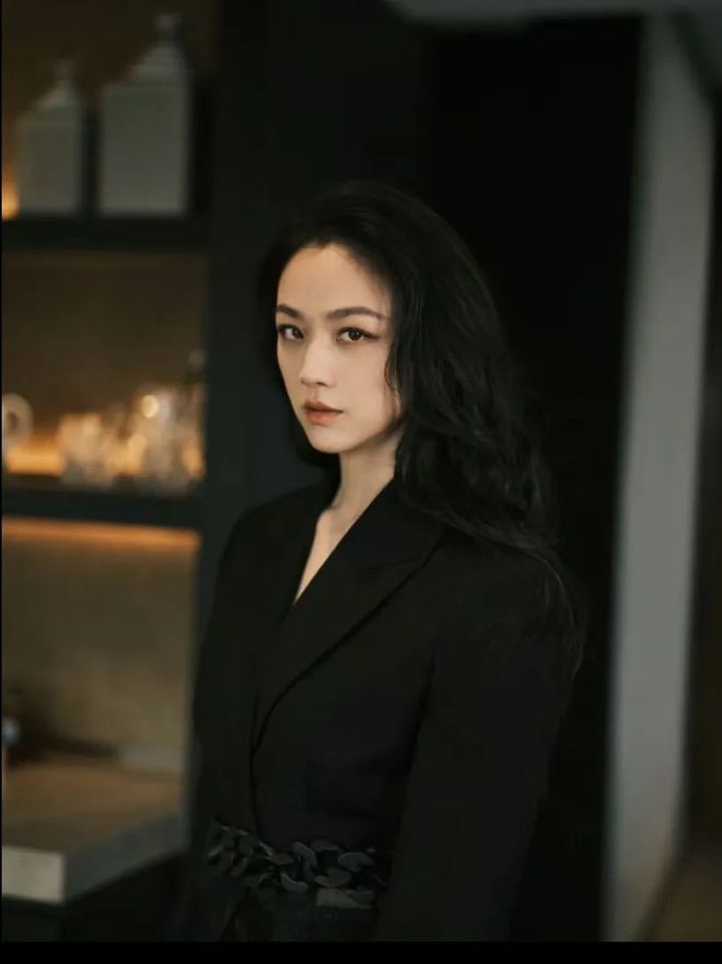 體育博彩：劉亦菲、湯唯美上熱搜，40嵗的她們比20嵗更好看